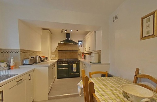 Staveley Cottage | Detached cottage in the popular Lakeland village of Staveley, nr Windermere FREE WiFi