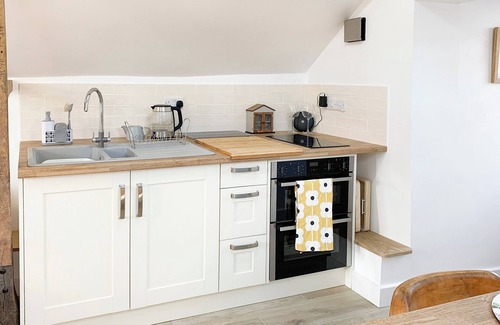 Clee Saint Margaret Cottage | Detached former granary, the perfect base to explore Shropshire.