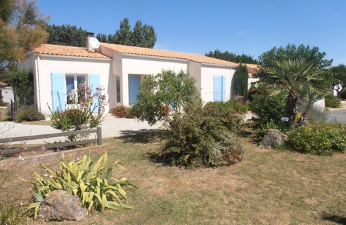 Saint-Georges-d'Oleron House | Detached villa 85 m2, enclosed garden, close to the sea (300m), free WIFI.