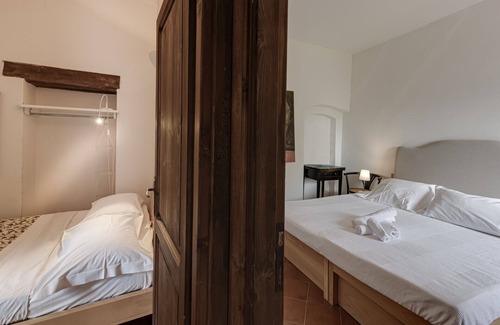 Civitella Paganico Apartment | Detached house with 2 rooms overlooking the vineyards of Montalcino