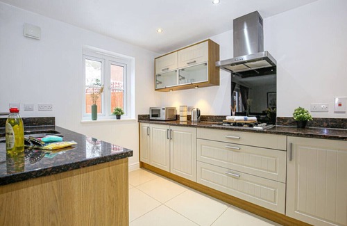 Deanshanger House | Detached House in Deanshanger, Milton Keynes