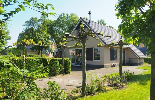 Sondel House | Detached house with fully fenced garden and lots of privacy