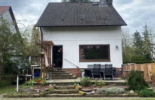 Hakenfelde House | Detached house with garden & great connections