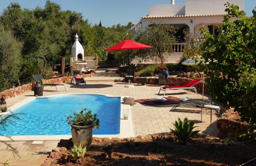 Porches Villa | Detached house with several terraces and pool, close to the beach, free WLAN