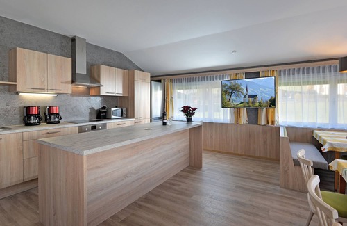 Kapfing House | Detached, pet-friendly, vacation home Anneliese in Fügen