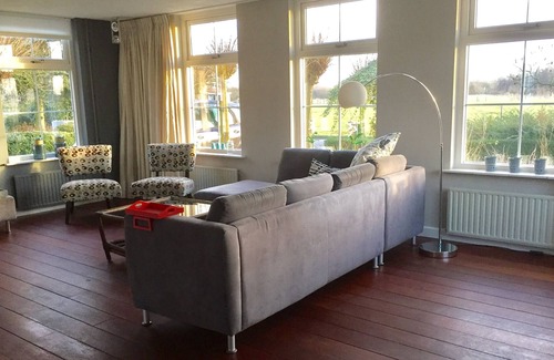 Dishoek Villa | Detached Villa for 8 people in Dishoek 500 meters from the beach and sea