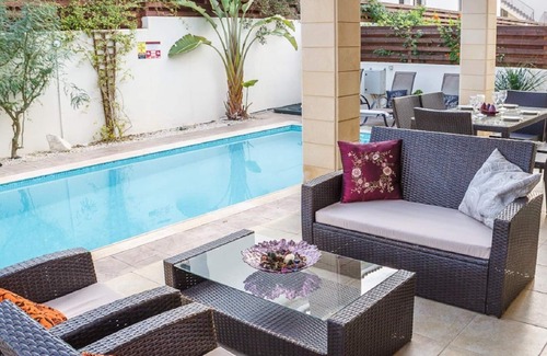 Pernera House | Detached Villa with Private Pool, close to great Beaches, Bars and Restaurants.