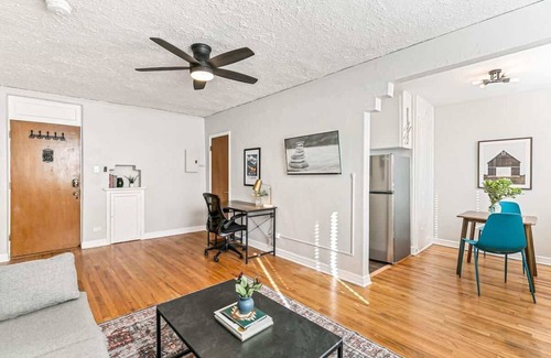 City Park Apartment | Detroit by Modern Midstay/On City Park! #T26