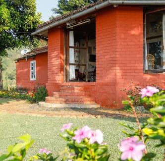 Coonoor House | DEVASHOLA HOMESTAY