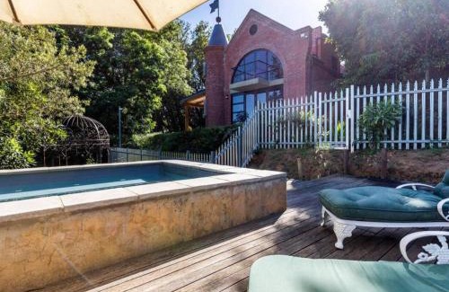 Koelenhof Apartment | Devon Castle Forest Lodge