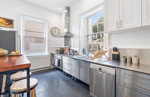 North Hobart House | Devonshire House Luxury with a Fascinating History