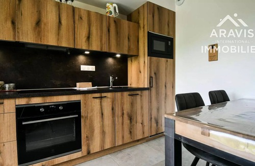 Le Chinaillon Apartment | Diamant Noir 001: 4-person apartment, view of the ski slopes