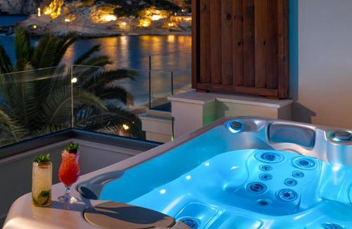 Lygaria House | Diamanti Residence Beachfront Red suite-Ligaria