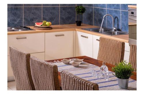 Lygaria House | Diamanti Residence Beachfront Red suite-Ligaria