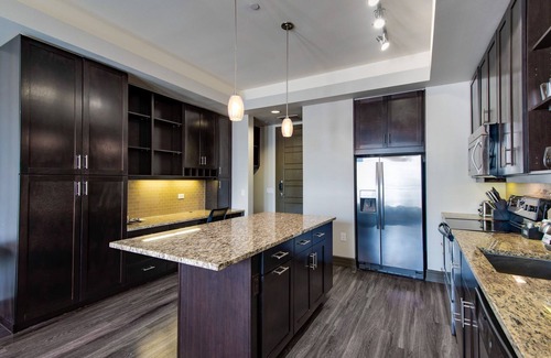 North Burnet Apartment | Diamond at Kenzie - Modern 2-Bedroom, North Austin