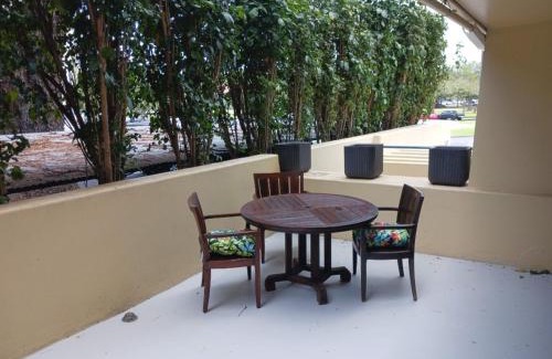 Diamond Head - Kapahulu - St. Louis Apartment | Diamond Head Beach Hotel
