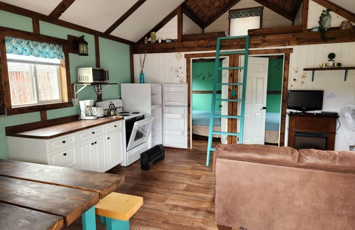 North Battleford Cabin | Diamond Hill Resort