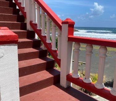Moonhole Hotel | Diamond Inn