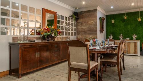 Middelburg Bed & Breakfast | Diamond Rose Guest House