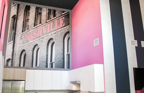Eighth Avenue Condo | Diamonds Are Forever Bridal Condo- Walk to Broadway, Heated Pool, Gym, Parking