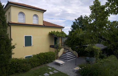 Diano Castello House | DIANO COUNTRY HOUSE exclusive swimming pool uliveto sea view