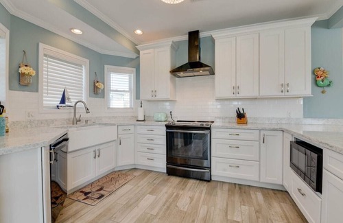 Cutthroat Harbor Estates House | Dickey's Dockside Retreat