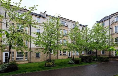 Leith Apartment | Dicksonfield Apartment