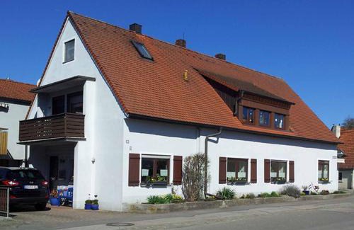 Merkendorf Apartment | Die Galerie - Ferienwohnung