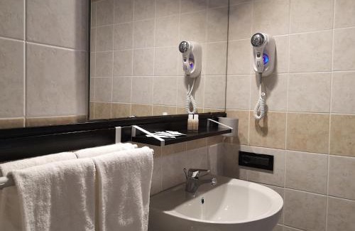 Barumini Bed & Breakfast | Diecizero Affittacamere