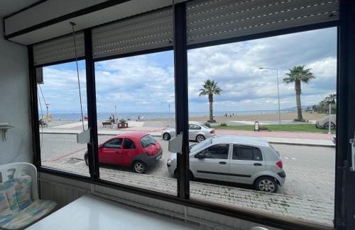 Dikili Apartment | Dikili Sahilde Denize Sıfır Daire