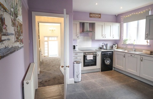 Llandudno Junction Cottage | DILKUSHA, family friendly, with a garden in Llandudno Junction