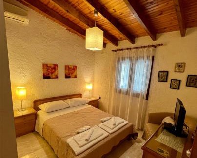 Eretria Villa | DIMIS swimming pool small villa
