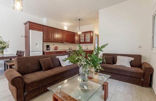 Argyrades Apartment | Dimitra's South House