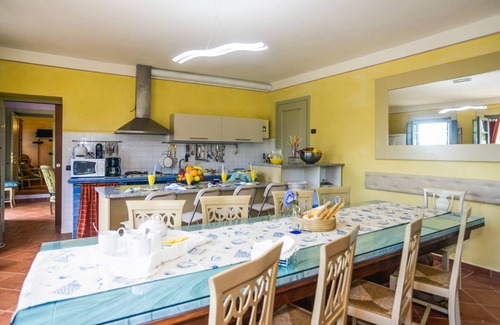 Capannori Villa | Dimora Dayan - Nine Bedroom Villa, Sleeps 18