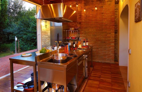 Palaia Villa | Dimora San Jacopo, Amazing villa with p/pool, outdoor Jacuzzi and children playground