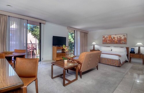 Palo Alto Hotel | Dinah's Garden Hotel