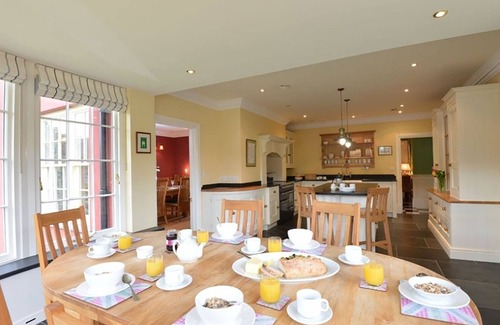 Beddgelert Cottage | DINAS NODDFA, family friendly, luxury holiday cottage in Nant Gwynant