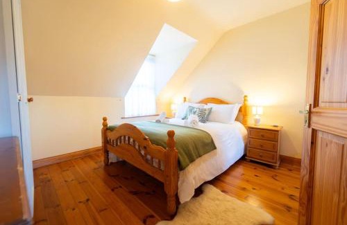 Dingle House | Dingle Town Cottage - Tigh Peig