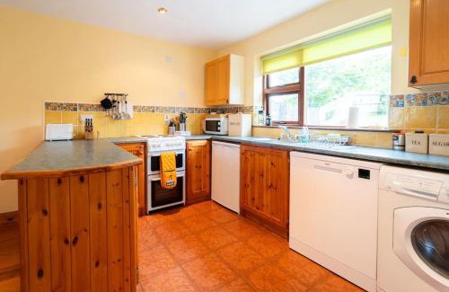 Dingle House | Dingle Town Cottage - Tigh Peig