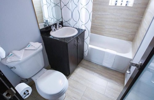 City Center House | Dip Your Toes in The Sand! 4 Relaxing Units in South Beach! Pets Allowed!