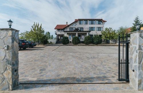 Cordau House | Diplomat Villa