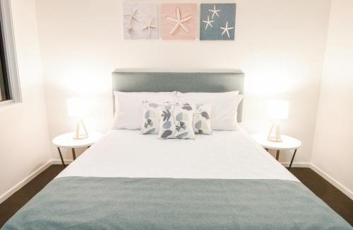 Mountain Creek Apartment | Direct Collective - Breeze on Brightwater