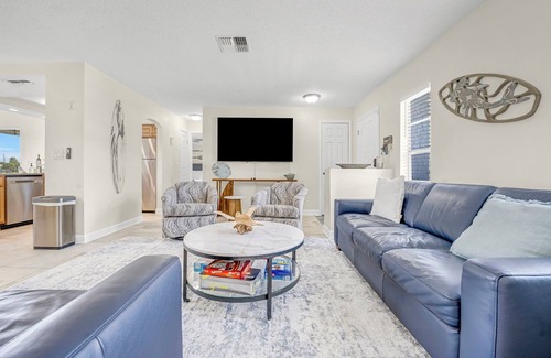 Spring Hill House | Direct Gulf Access: Rod and Reel Haven-Where Lines Are Cast & Cares Drift Away