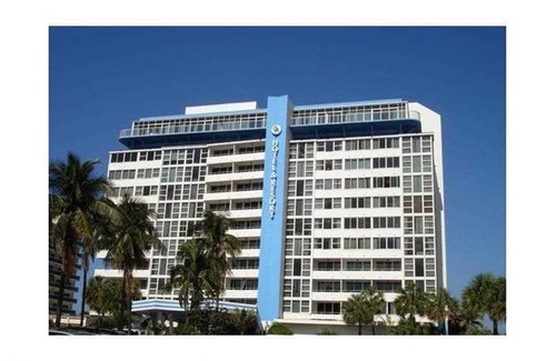 Galt Mile Condo | DIRECT OCEAN FRONT 2 BEDROOMS/2BATH HUGE BALCONY OVERLOOKS POOL, TIKI BAR, BEACH