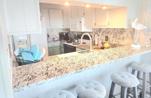 Ash Condo | Direct OCEANFRONT View- Ocean Pier1 -2-bd/2 bath N. Myrtle Beach, Windy Hill!