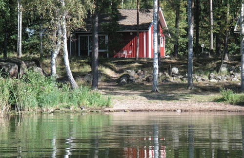 Arboga House | Directly at the waterfront of the lake Hjälmaren