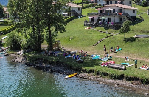 Idro Apartment | Directly on the lake with terrace