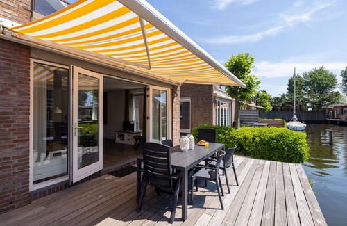 Municipality of Uitgeest House | Directly on the water, near Alkmaar and Amsterdam