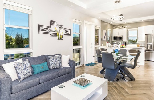 Long Bay Hills Villa | DISCOUNT, TURKS HAVEN VILLAS NEWLY BUILT LUXURY 1BR SUITE, STEPS TO THE BEACH!