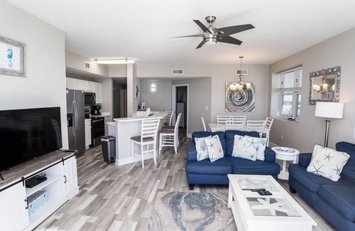 Miramar Beach Condo | Discounted rates for remaining Sept dates - 5 star 3 bed/3 bath beachfront unit!